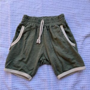 Childhoods Clothing retro shorts. Size: 5T. Color: Fern